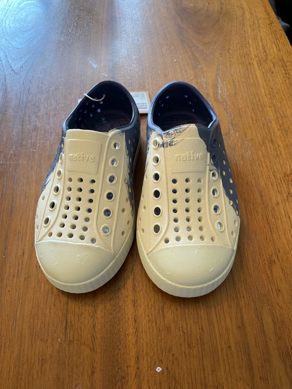 Native Kids Water Slip-On Shoes in Cream and Navy